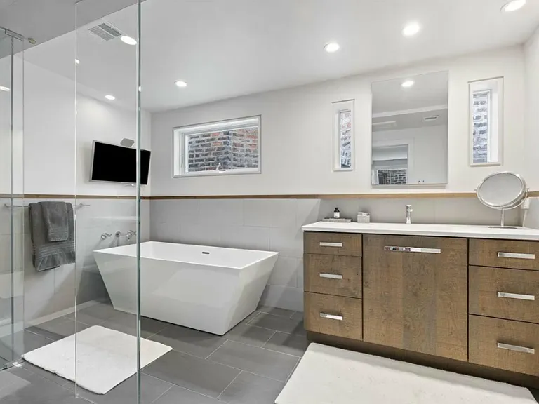 1121 W Drummond Pl #3 — Photo 23