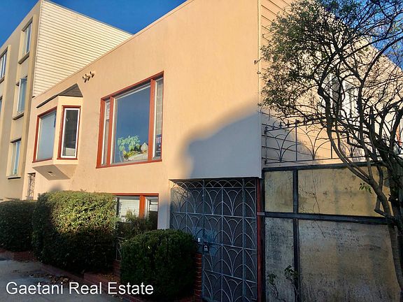 2nd image of 826A Anza St