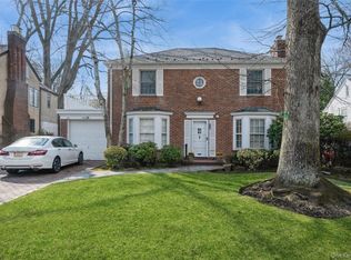 24 Welwyn Road, Great Neck, NY 11021