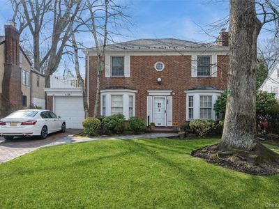 24 Welwyn Road, Great Neck, NY, 11021