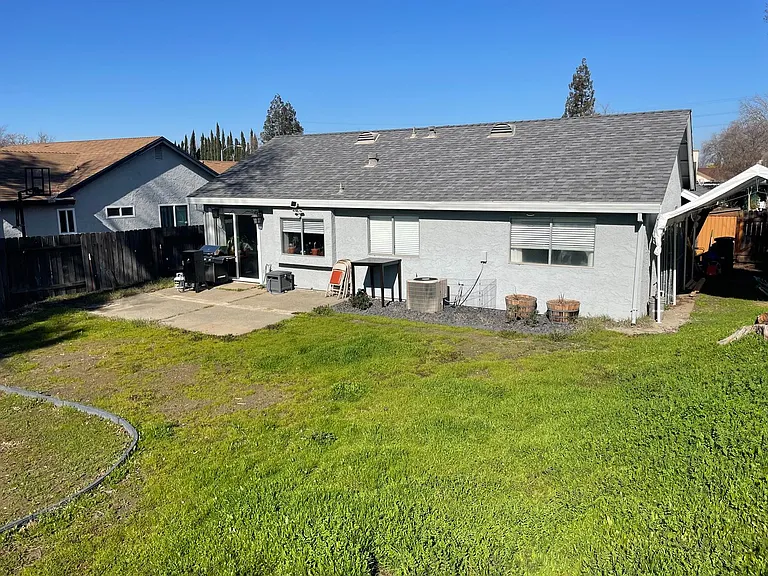 5411 Vichy Cir — Photo 19