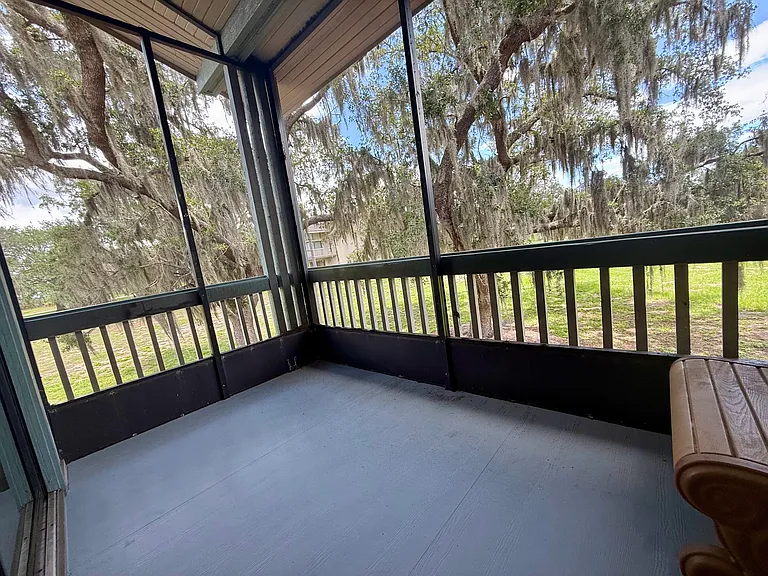2075 Corner Lake Dr — Photo 16