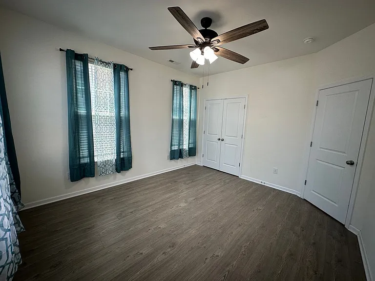 1574 Green Hill St — Photo 5