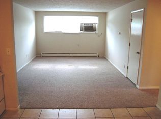 710 Arcadia Dr #6, Bloomington, IL 61704