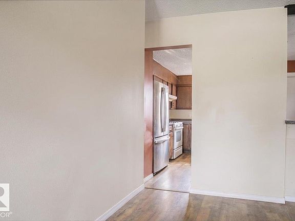 4th image of 13224 37th St NW