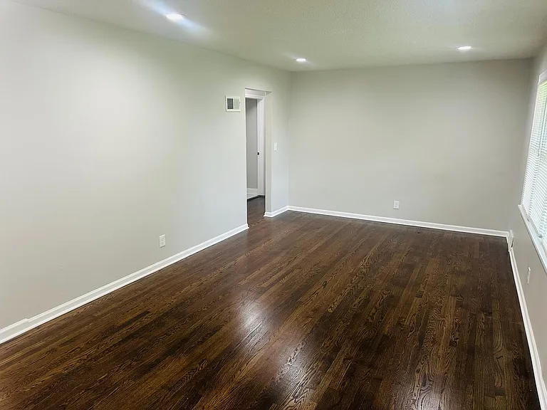 6103 Hadley St — Photo 3