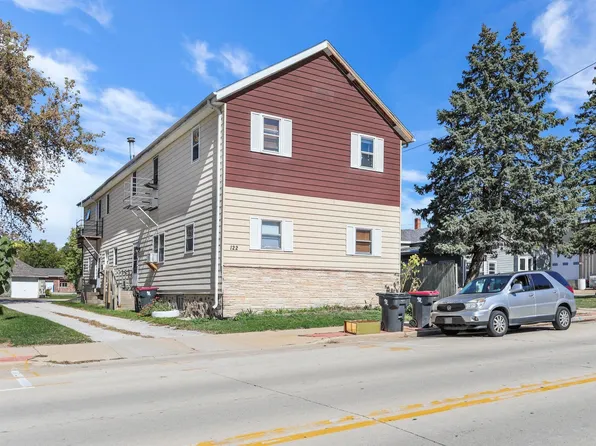 124 Milwaukee St, Johnson Creek, WI 53038