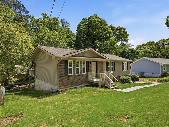 4th image of 5412 Village Garden Dr