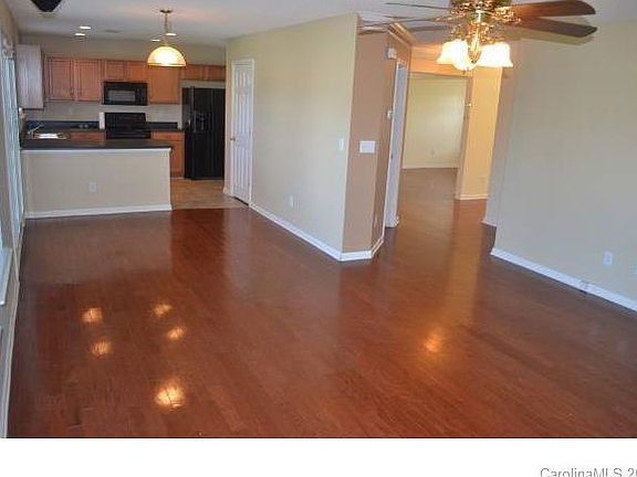 5th image of 4282 Everest Dr