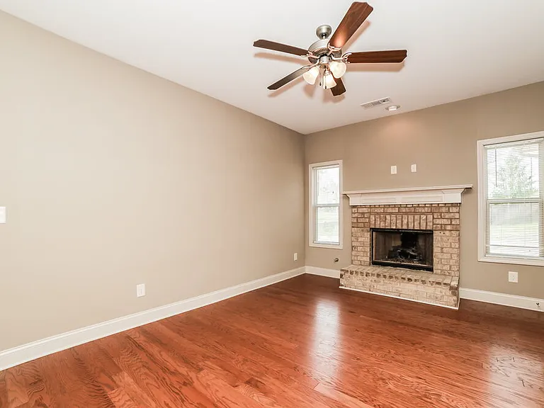 4150 Hamilton Cove Ct — Photo 4