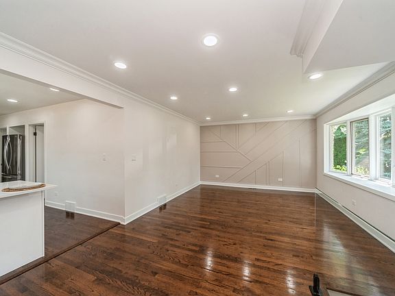 2nd image of 8118 W Elizabeth Ave
