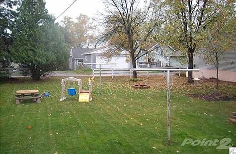 2nd image of 4910 Glenwood St