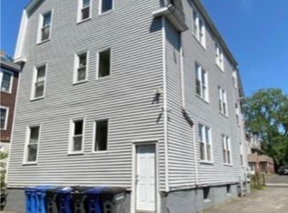 109 Martin St FLOOR 3, Hartford, CT 06120