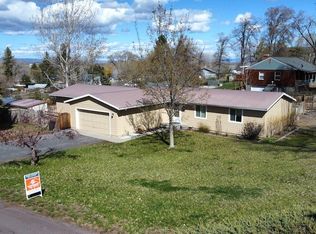 205 N Hilltop Ave, Hines, OR 97738