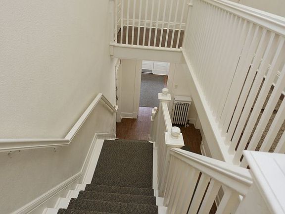 4th image of 418 N 2nd St #5