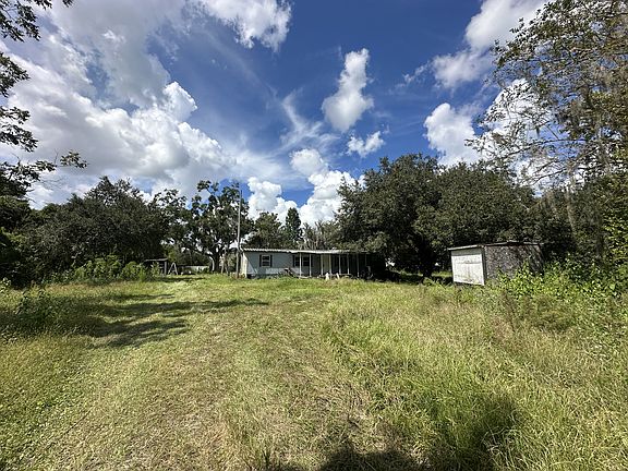 3rd image of 142 Naomi Rd