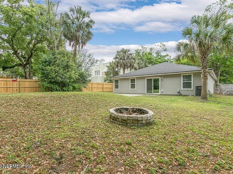 2235 Bayview Rd — Photo 35
