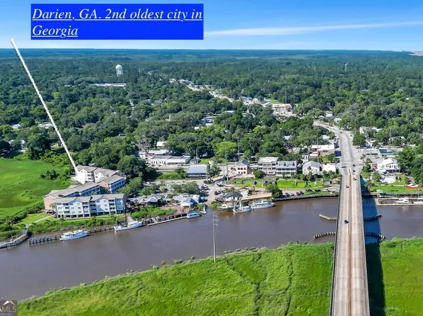 91 Screven St #D207, Darien, GA 31305