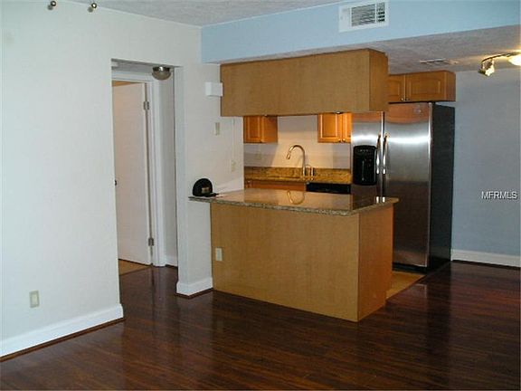 4th image of 3712 W Wisconsin Ave Unit 107