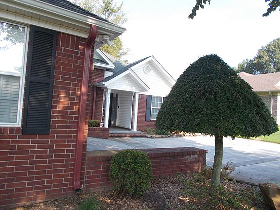 3rd image of 2106 S Hartford Ave