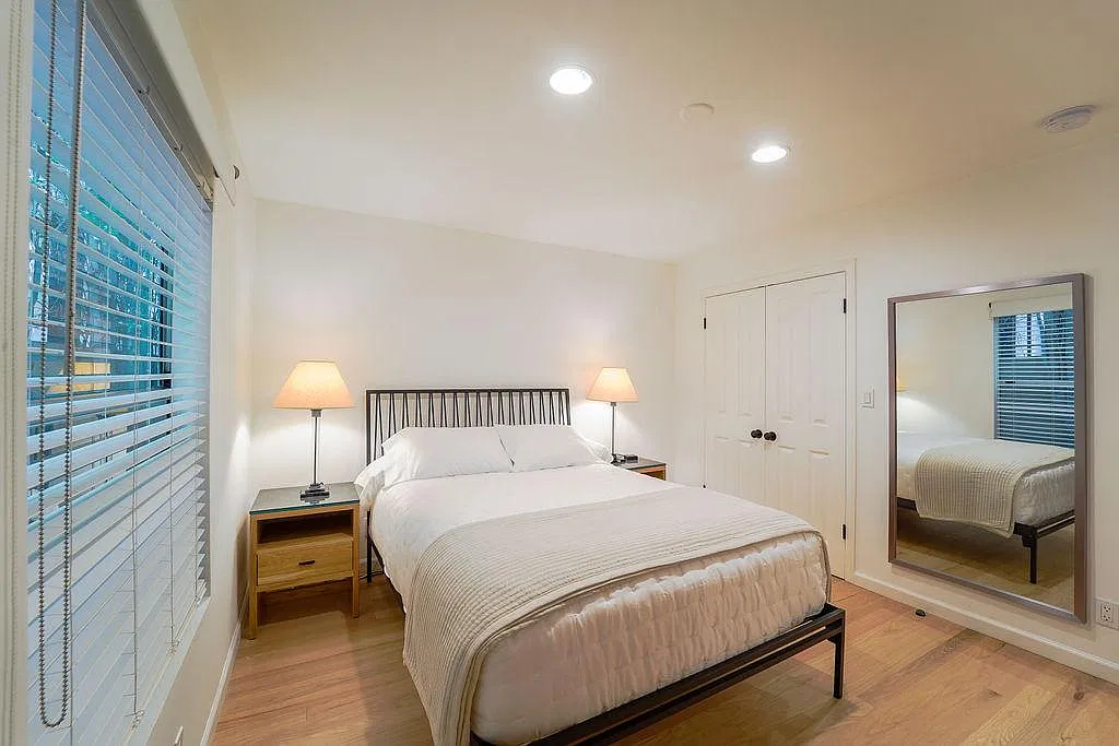 1 bed, 670 sqft, $5,450 — Photo 4