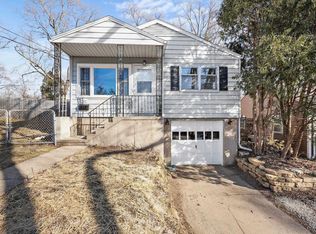 1922 Spohn Ave, Madison, WI 53704