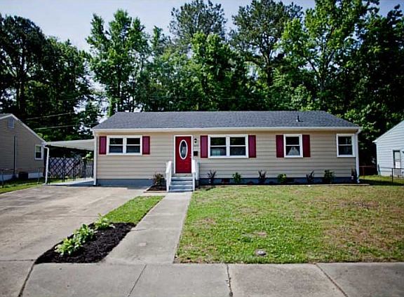 3rd image of 1420 Antoinette Cir