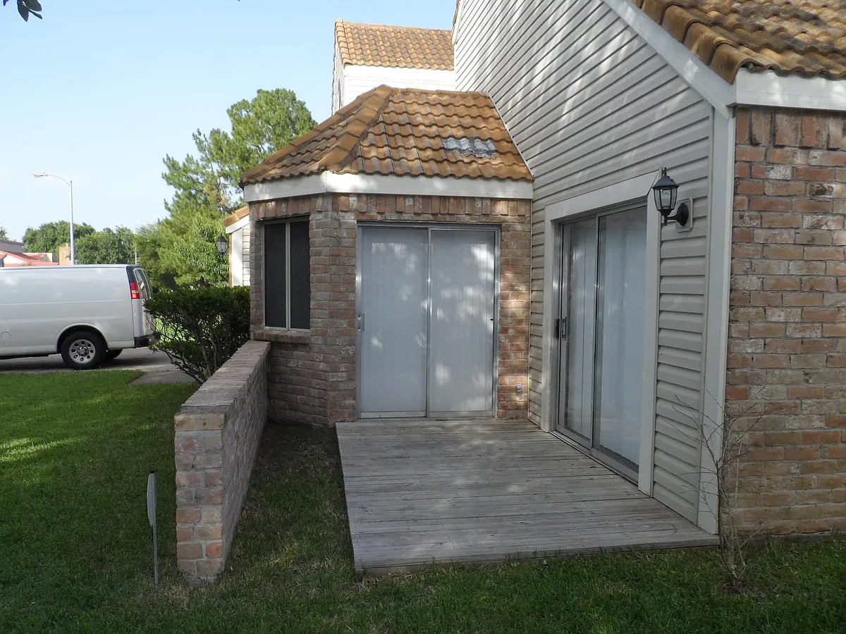 Small deck in front of House - 6123 Ogden Forest Dr