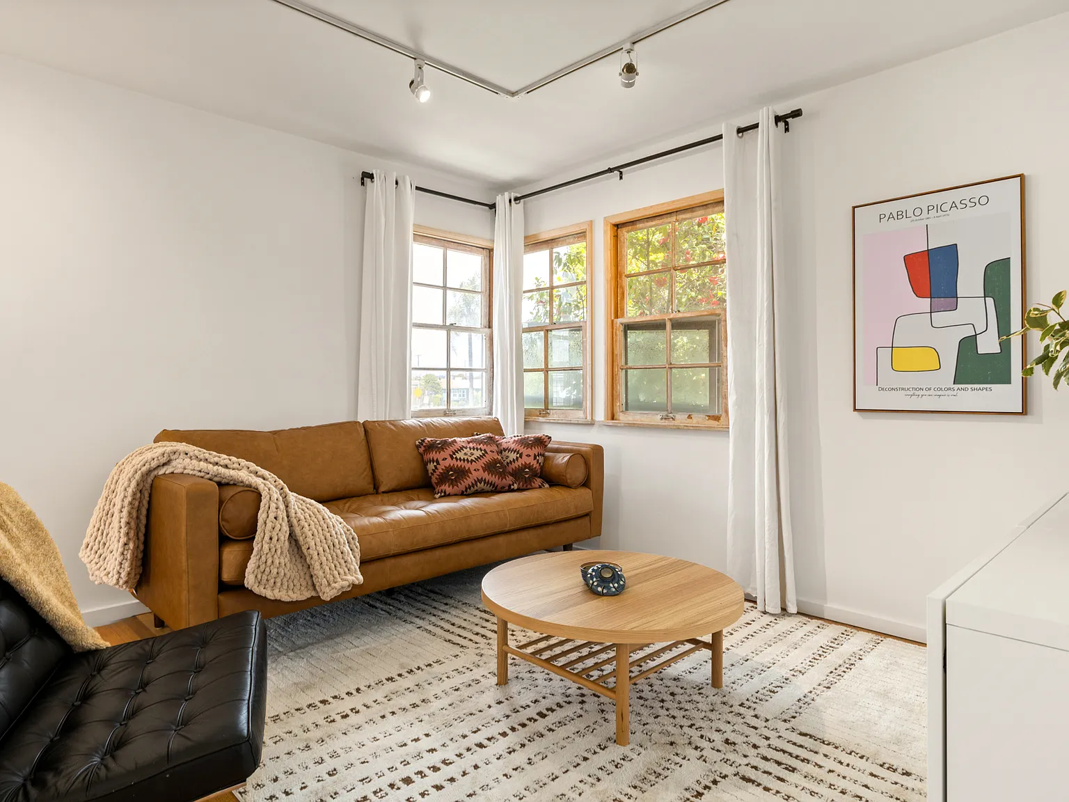 1 bed, 600 sqft, $3,650 — Photo 2