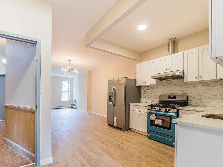 3434 Fulton St #3 — Photo 2