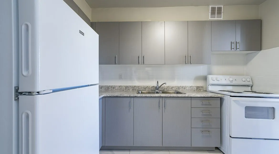 1 Canyon Avenue — Photo 1
