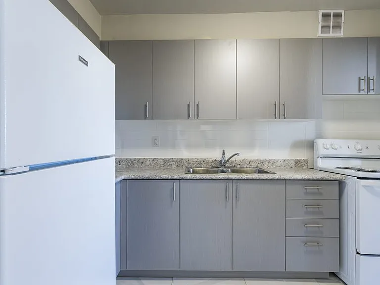 1 Canyon Ave — Photo 1