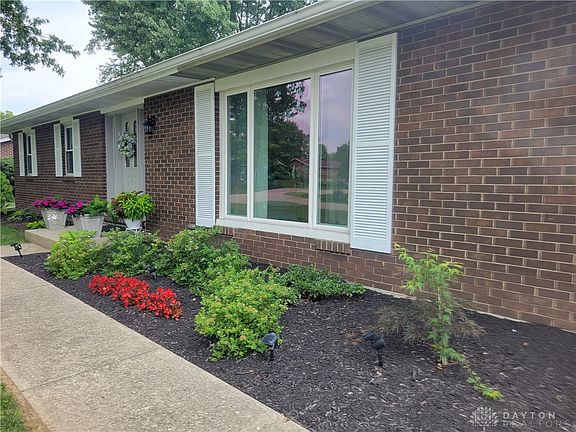 3rd image of 3639 Dawn Dr