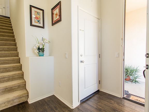 5th image of 833 E Cassia Ln Unit B