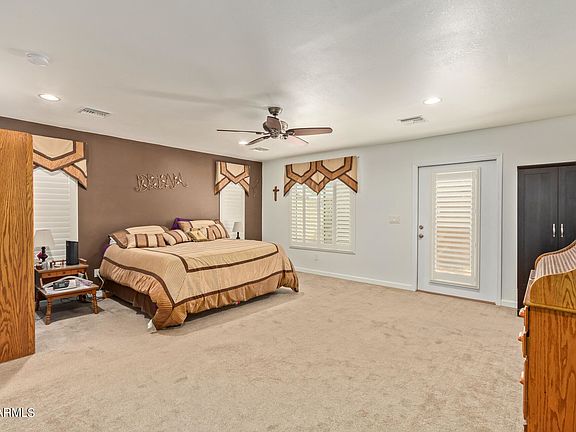 4th image of 4039 W Michelle Dr