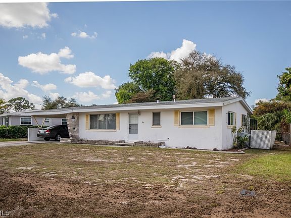 2nd image of 1758 Woodlawn Ave