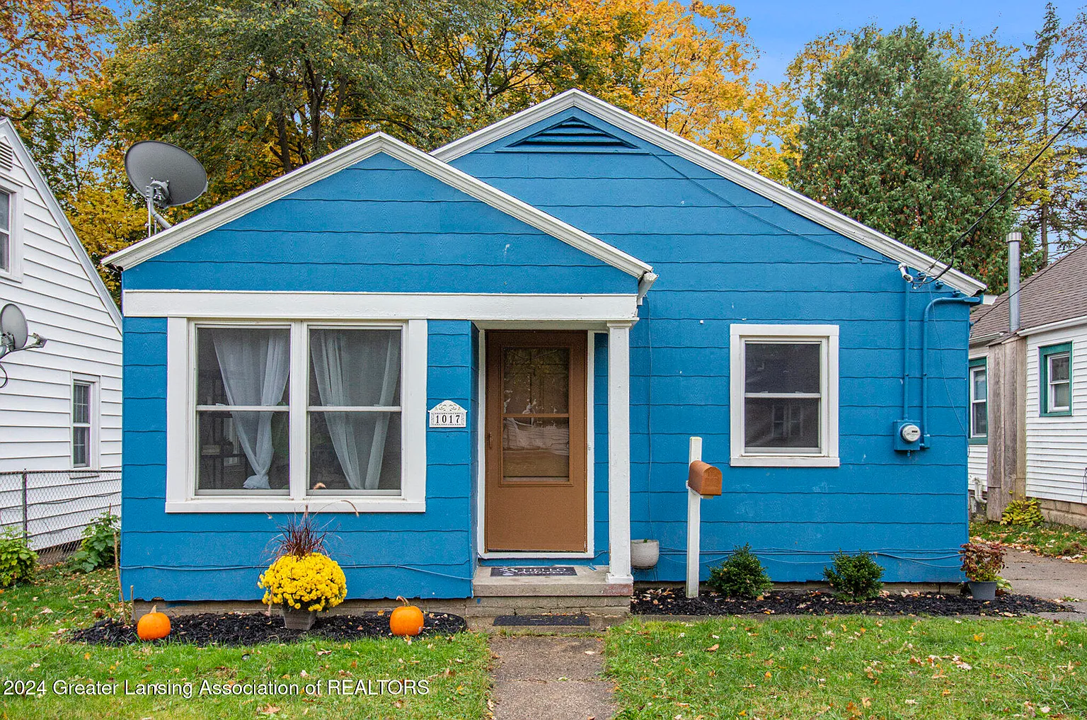 1017 Gordon Ave photo 1