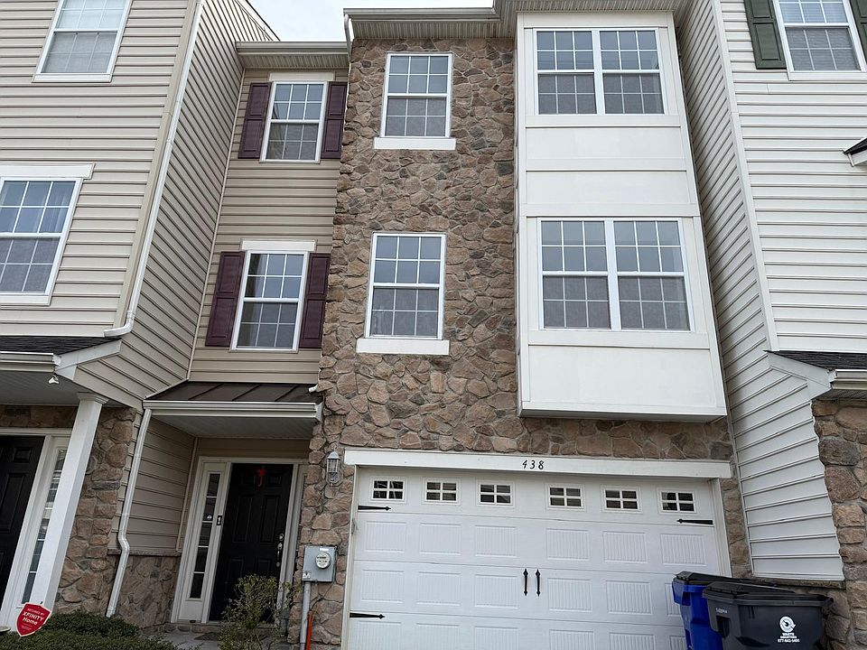 1st image of 438 Jacobsen Dr