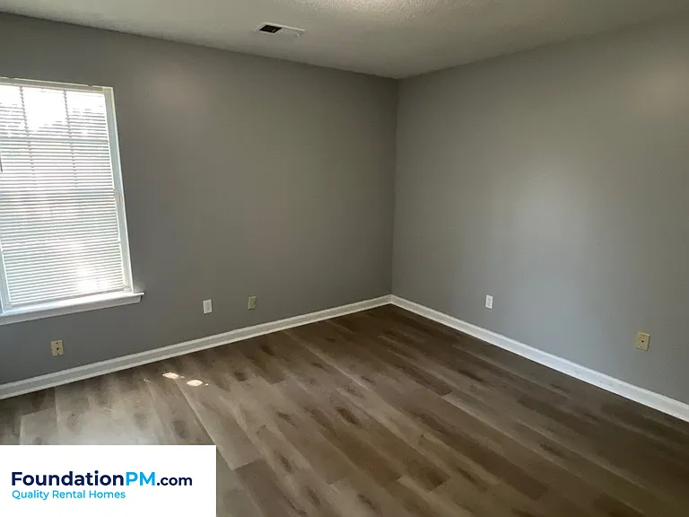 2485 Wellons Ave — Photo 12