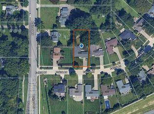 5653 Falkirk Rd, Lyndhurst, OH 44124