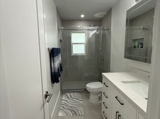 10117 7th St N #2, Naples, FL 34108