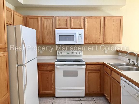 3rd image of 1747 N Washington St APT 207