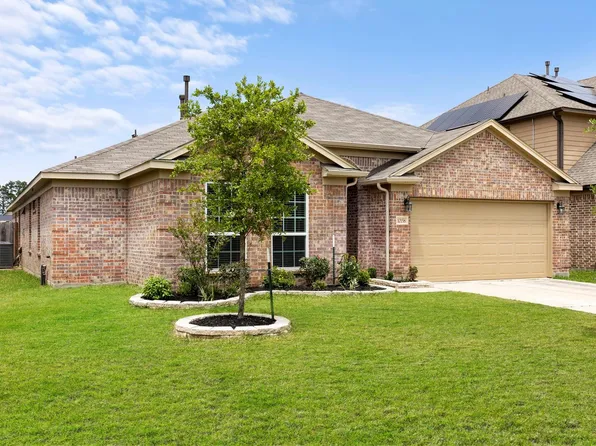 10158 N Whimbrel Cir, Conroe, TX 77385