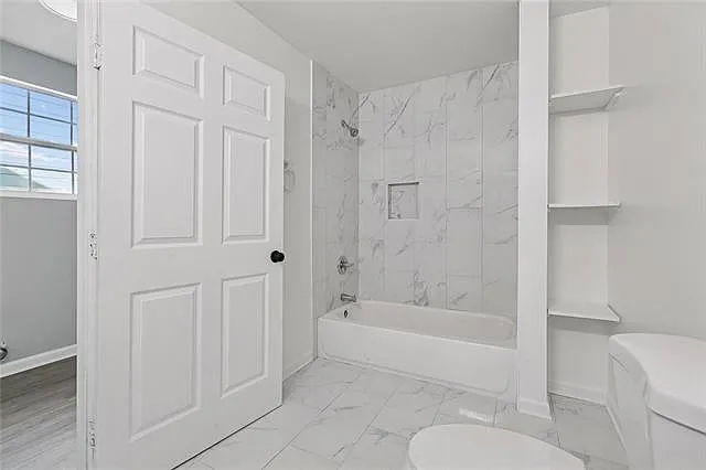 3211 Baronne St — Photo 8