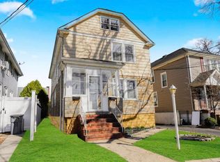 63 Chelsea St #1-2, Staten Island, NY 10307