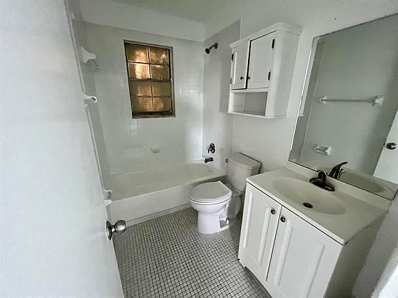 5th image of 3481 Helena Dr #13