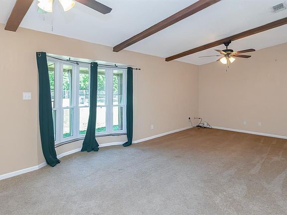 4th image of 2555 Avenue D