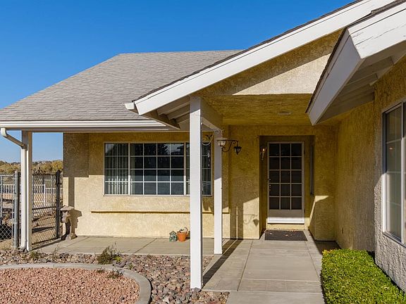 3rd image of 18370 Mead Ln