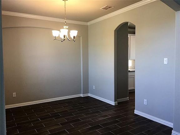 3rd image of 2301 Grant Park Way