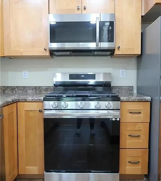 3020 Grand Ave S — Photo 11